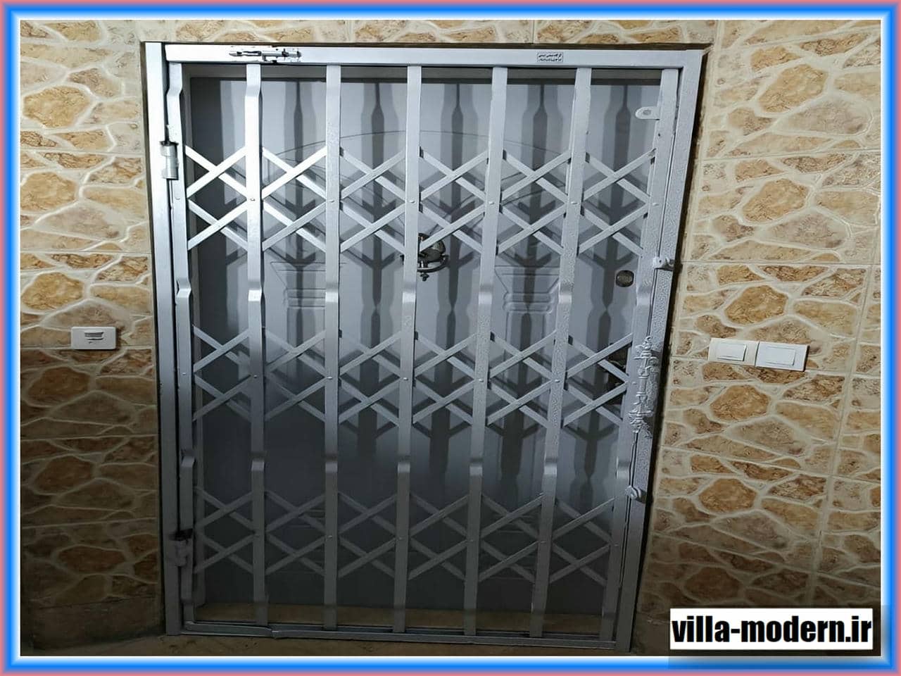 درب آکاردئونی و نکات مهم در نگهداری و تمیزکاری