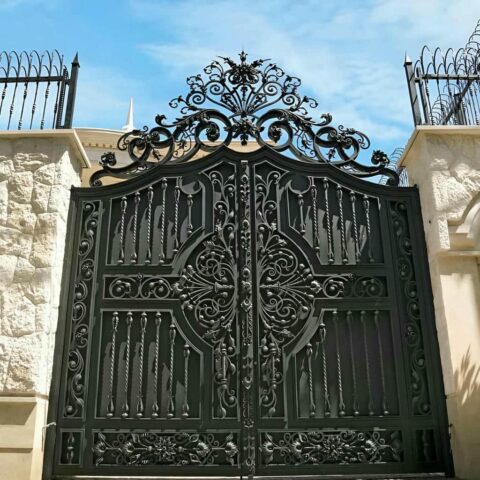 خرید درب پارکینگ فرفورژه لوکس