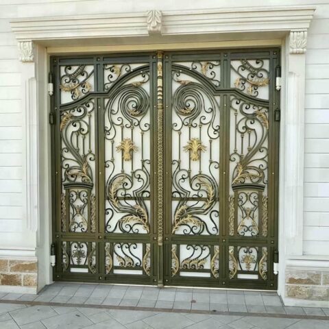 villa-door-wrought-iron-pq درب حیاط ساده و شیک فلزی