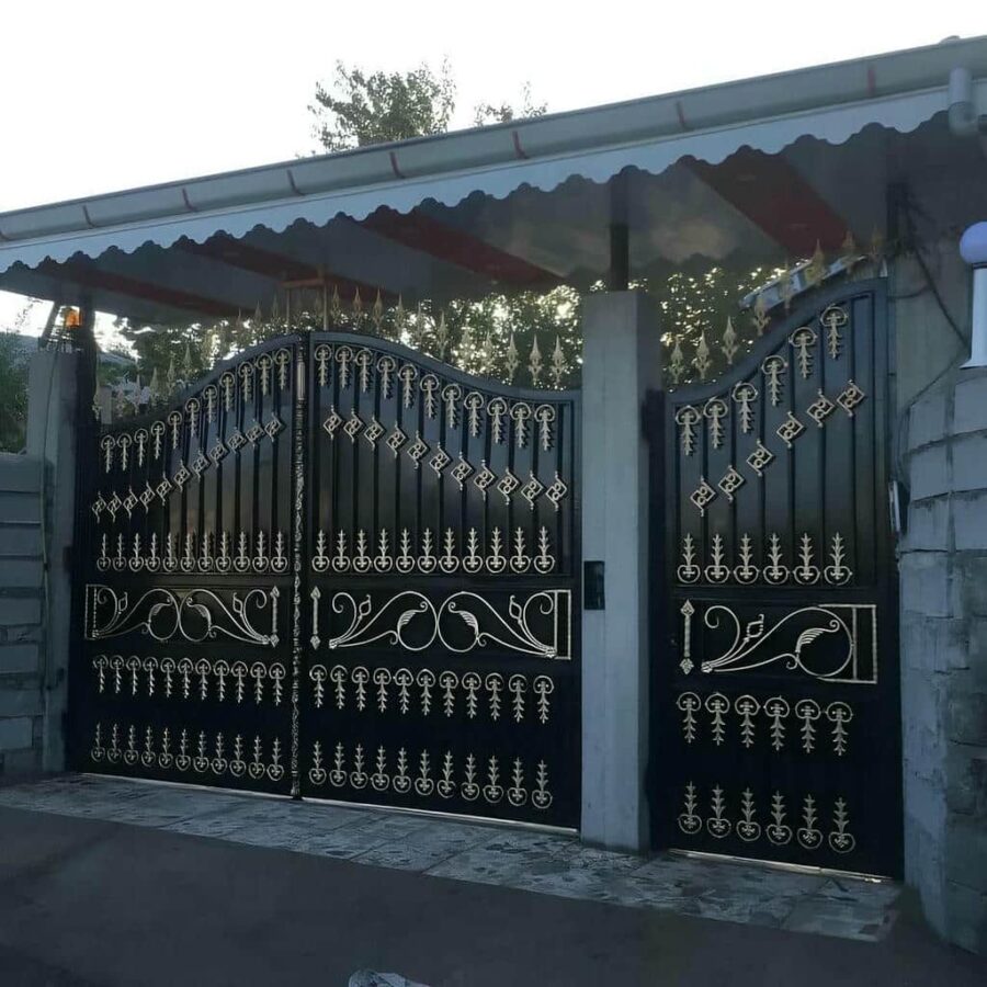 درب فلزی انگلیسی کلاسیک لوکس