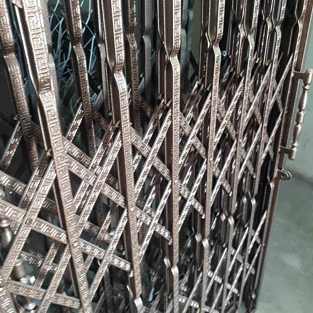 قیمت درب آکاردئونی ویلا سهگل در رشت