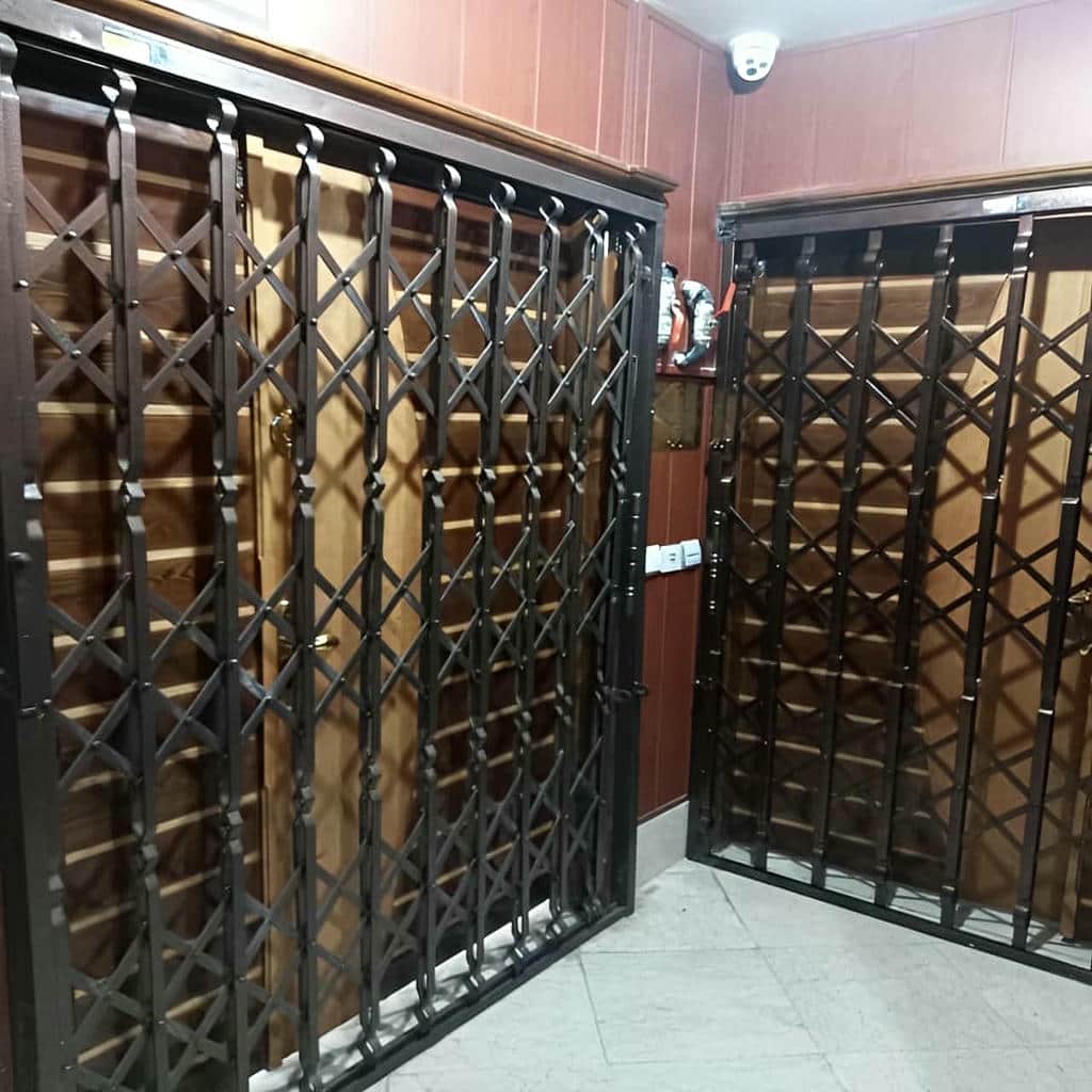 خرید درب آکاردئونی ویلا دوگل در رامسر