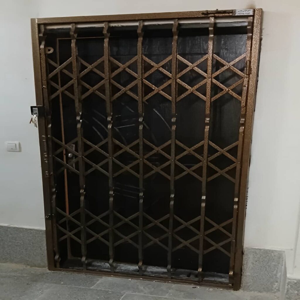 خرید درب آکاردئونی ویلا دوگل در پرند