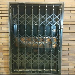 درب آکاردئونی ویلا در شهریار