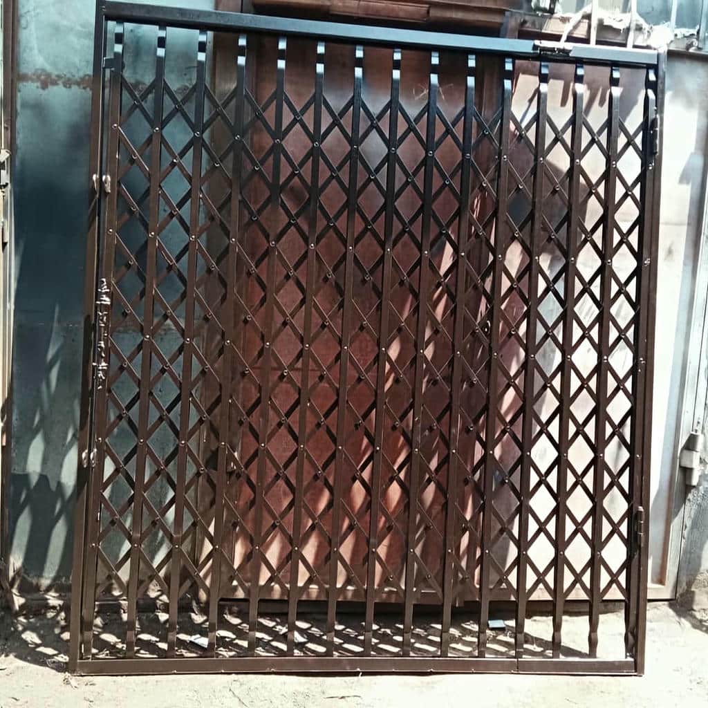خرید درب آکاردئونی ویلا دوگل در استان مازندران