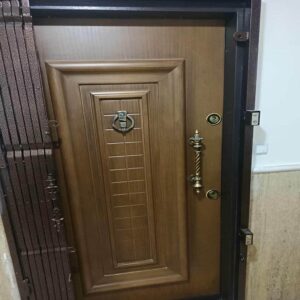 درب آکاردئونی ویلا در کردان