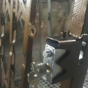 درب آکاردئونی ویلا در بجنورد