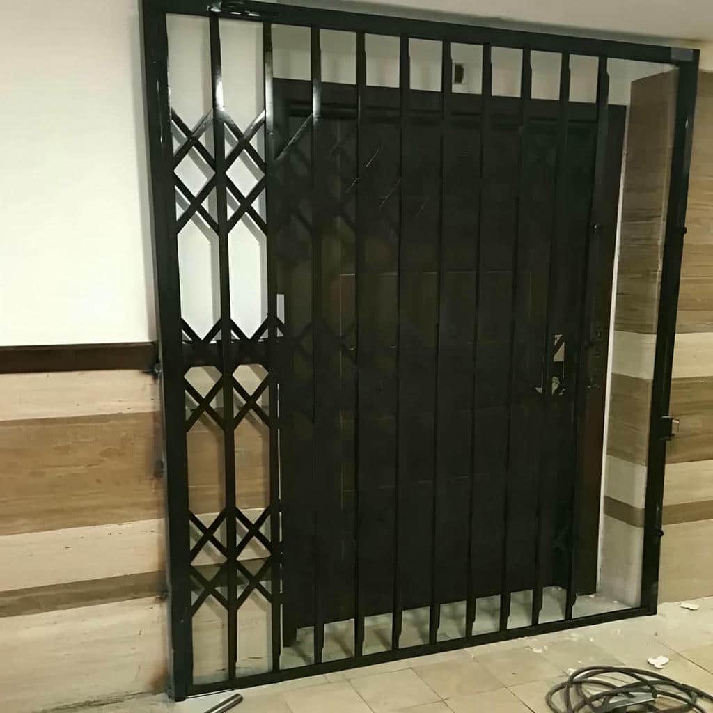 درب آکاردئونی ویلا در بابل درب آکاردئونی ویلا در بابل