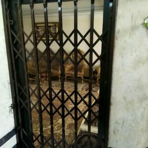 درب آکاردئونی ویلا در بوشهر