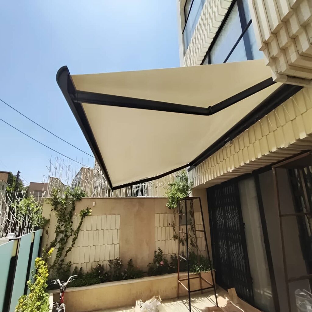 خرید سایبان برقی ویلا بازویی در قشم