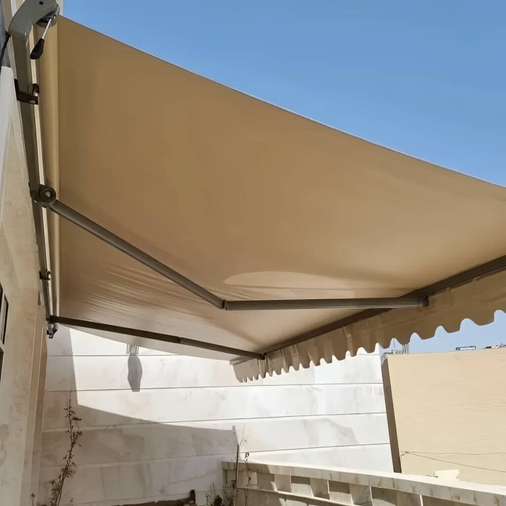 نصب سایبان برقی ویلا ضدآب در تبریز