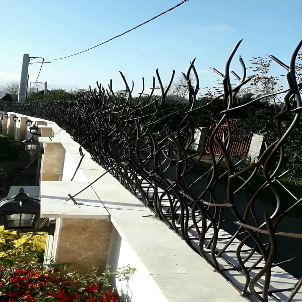 نصب حفاظ شاخ گوزنی باغ ویلا در گنبدکاووس