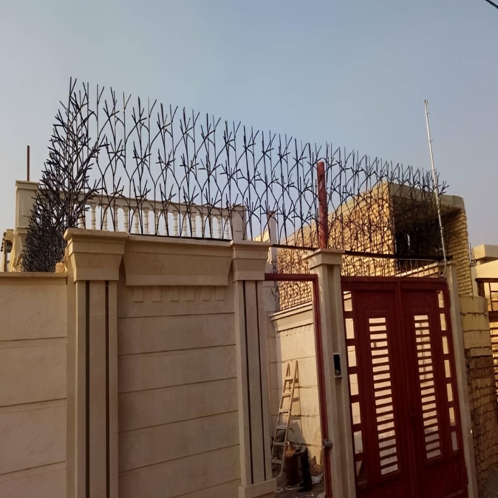 خرید حفاظ شاخ گوزنی دیوار ویلا در آبسرد