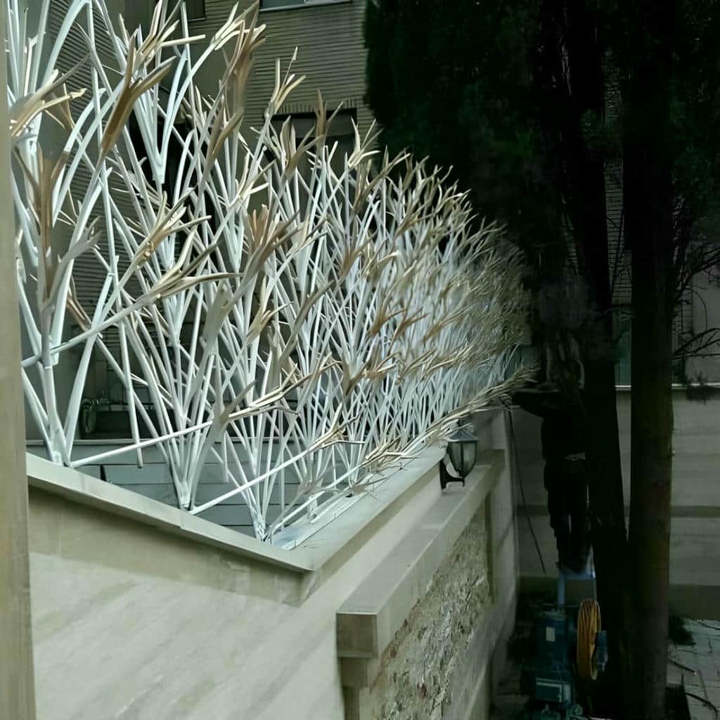 خرید حفاظ شاخ گوزنی دیوار ویلا در سقز