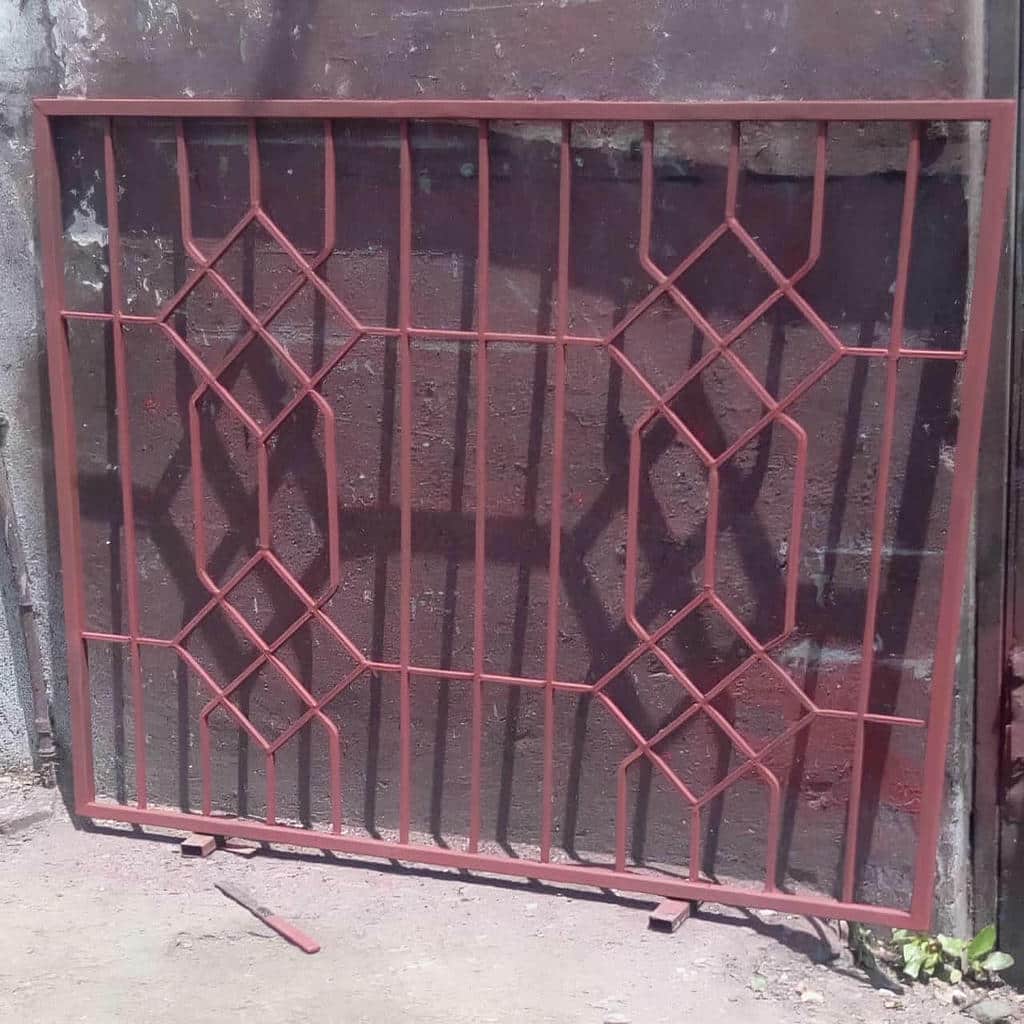 نصب حفاظ پنجره ویلا بازشو در کرمان