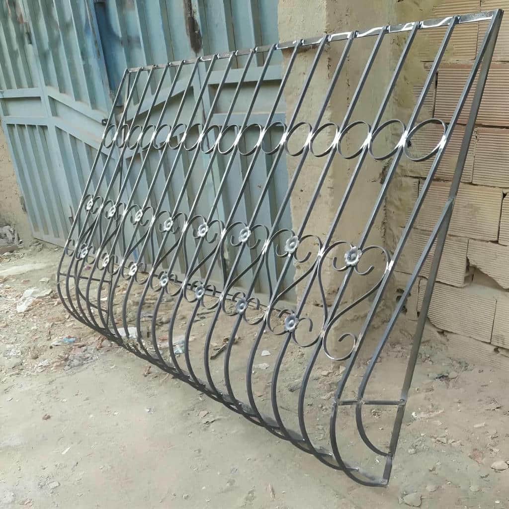نصب حفاظ پنجره ویلا مدرن در بابل