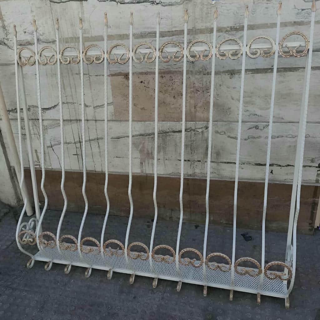 نصب حفاظ پنجره ویلا بازشو در استان گلستان