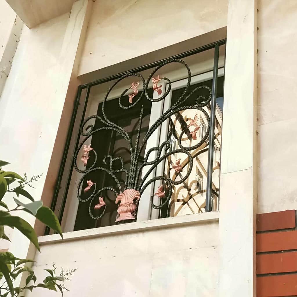 نصب حفاظ پنجره ویلا مدرن در تهران