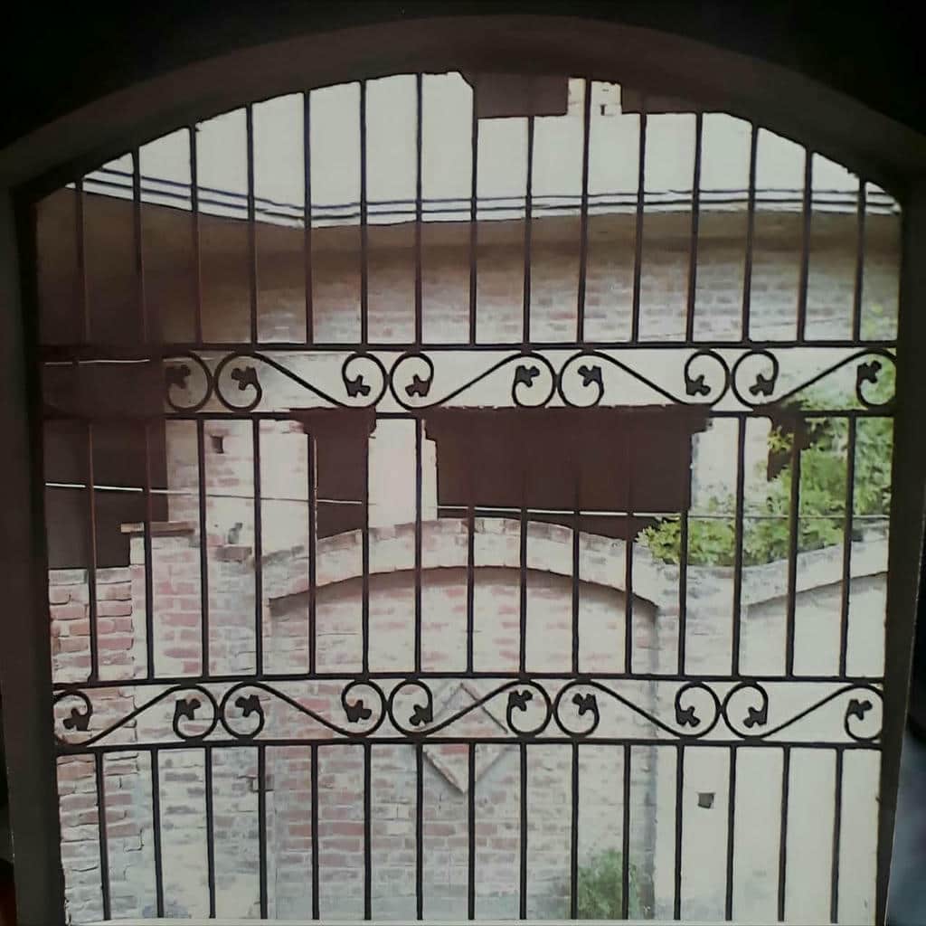خرید حفاظ پنجره ویلا ساده در گنبدکاووس