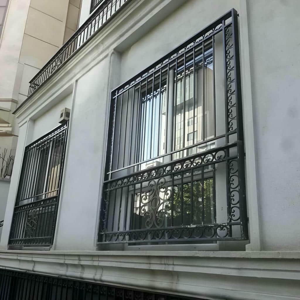 نصب حفاظ پنجره ویلا مدرن در پردیس