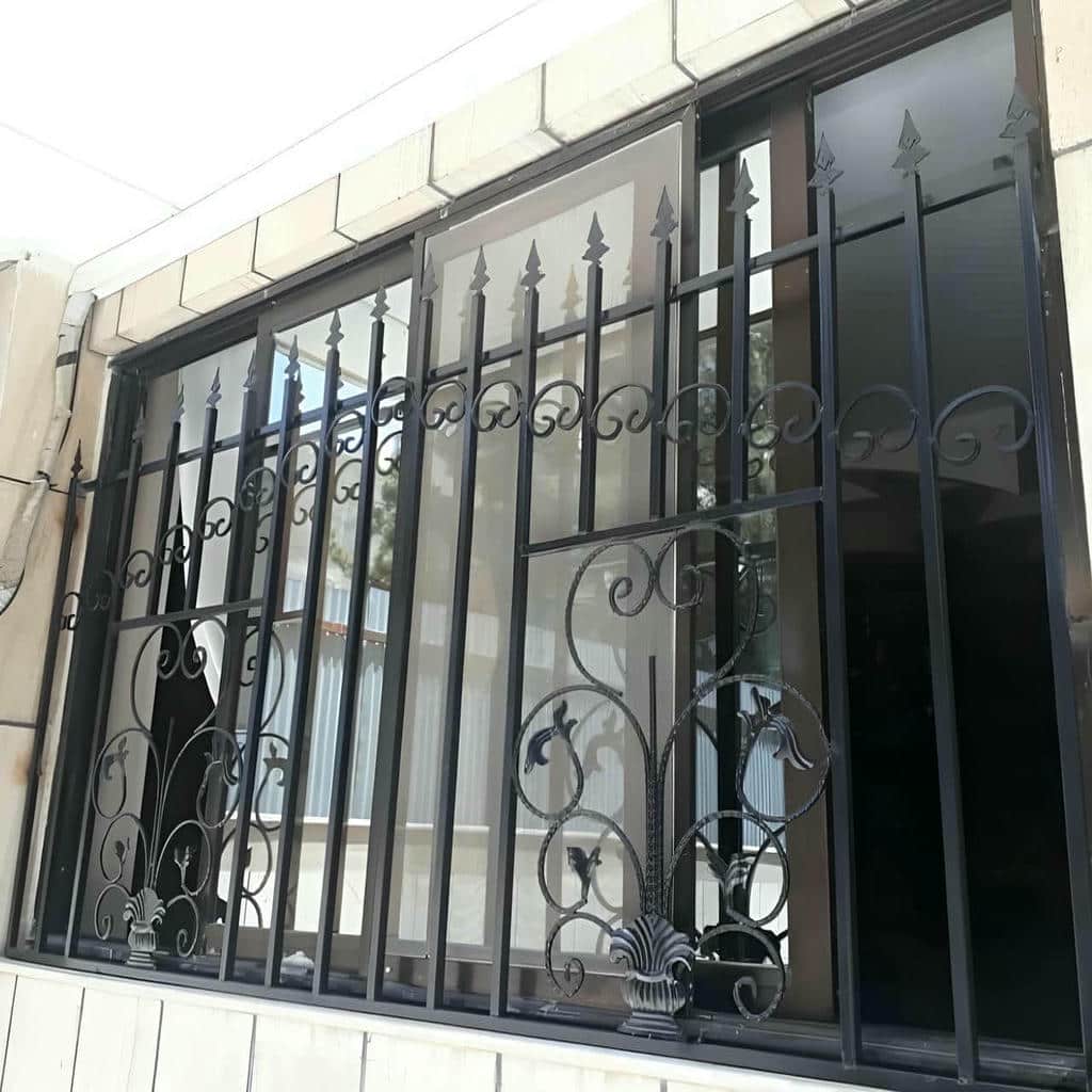حفاظ پنجره ویلا در کاشان