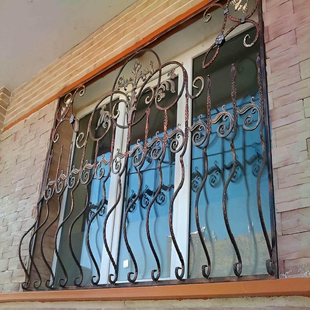نصب حفاظ پنجره ویلا مدرن در کردان