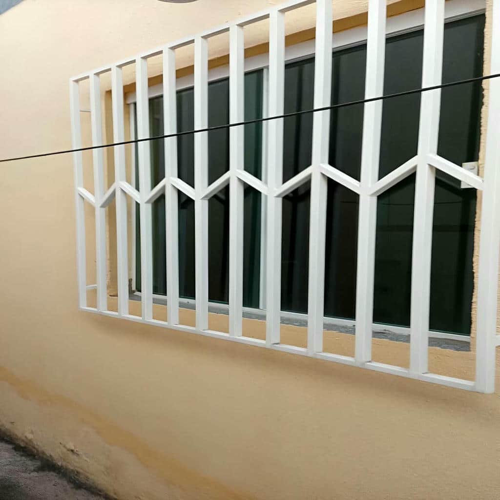 قیمت حفاظ پنجره ویلا ساده در شیراز