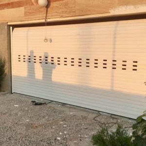 کرکره برقی ویلا در باغ عباس‌آباد
