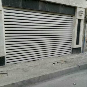 کرکره برقی ویلا در کمال شهر