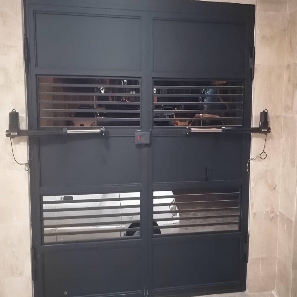 جک درب پارکینگ ویلا در بندر چابهار