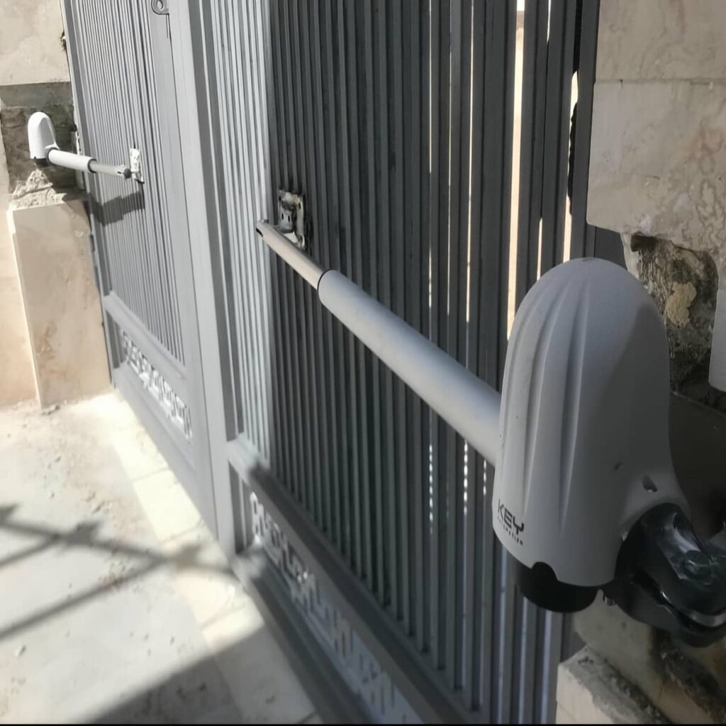 جک درب پارکینگ ویلا در بندر انزلی