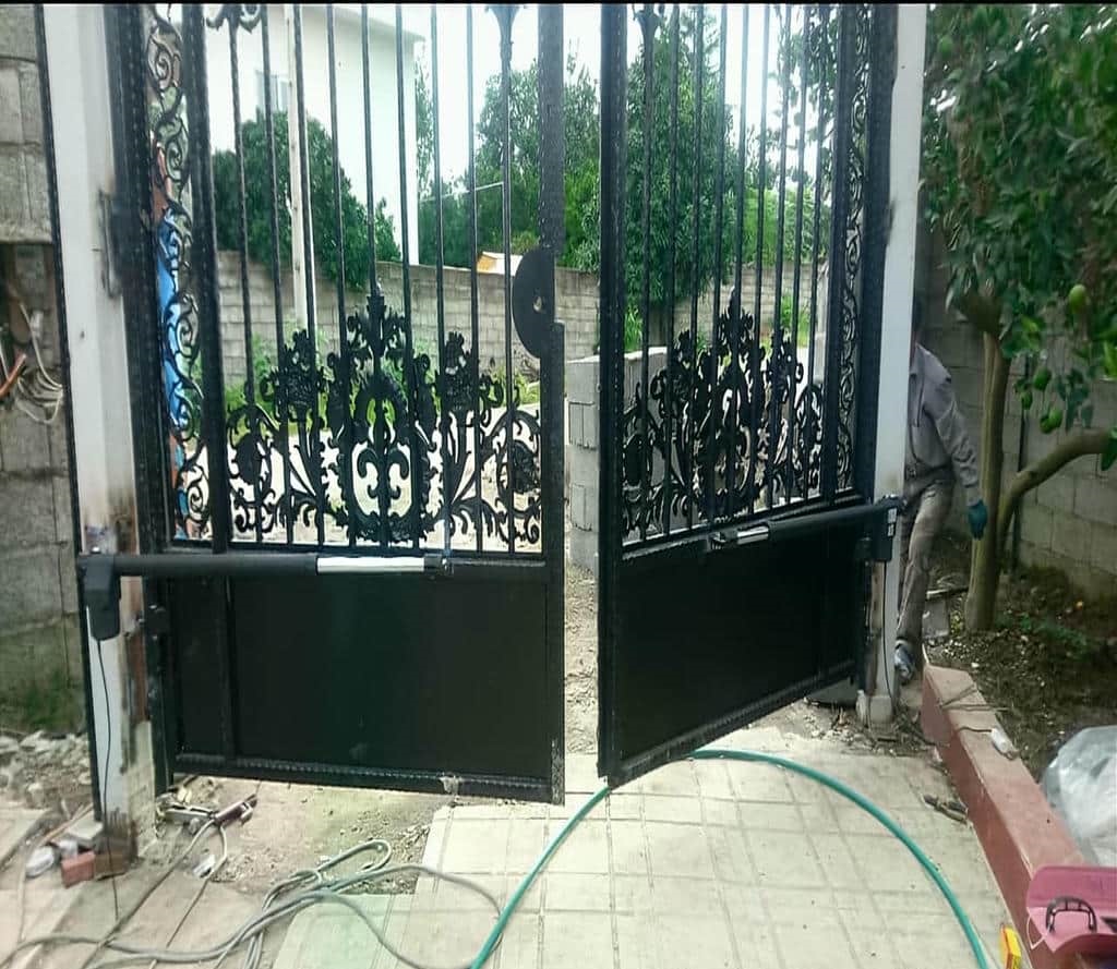 خرید جک درب پارکینگ ویلا بازویی مدرن در بابل