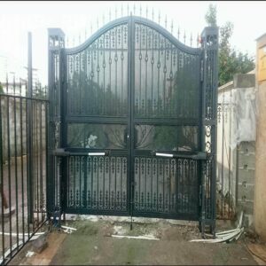 جک درب پارکینگ ویلا در دماوند