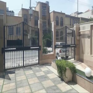 جک درب پارکینگ ویلا در بابل