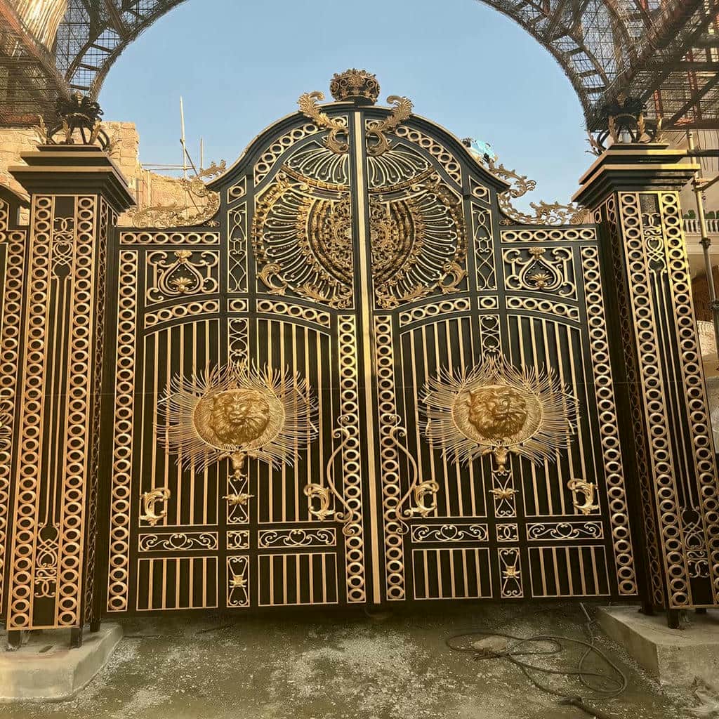 کارخانه درب حیاط فرفورژه آهن باکیفیت در سقز