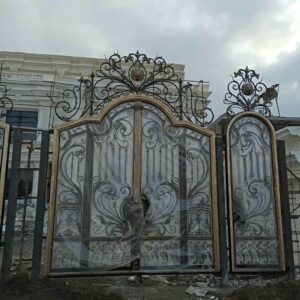 درب حیاط فرفورژه در قزوین