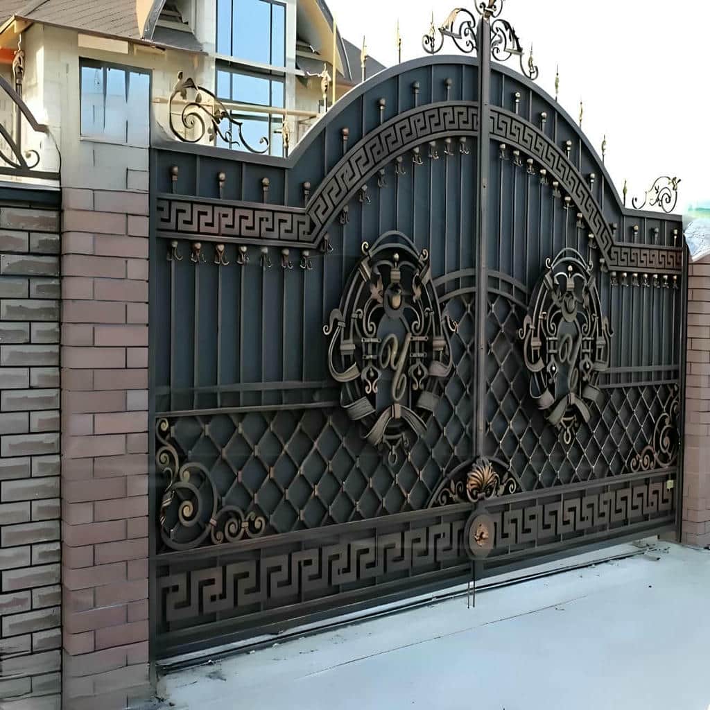 خرید درب حیاط فرفورژه متریال باکیفیت در سیرجان
