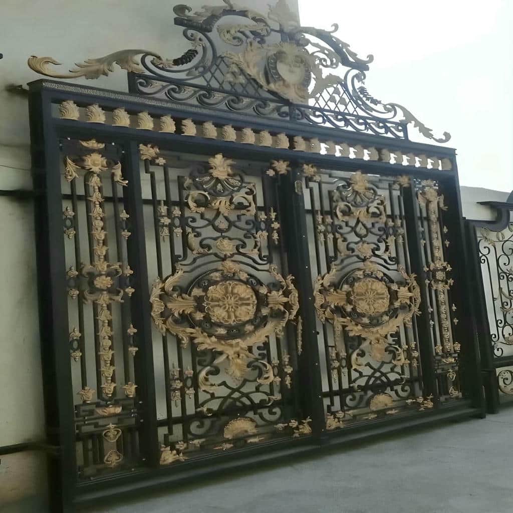 فروش درب حیاط فرفورژه طرح مدرن در قائمشهر