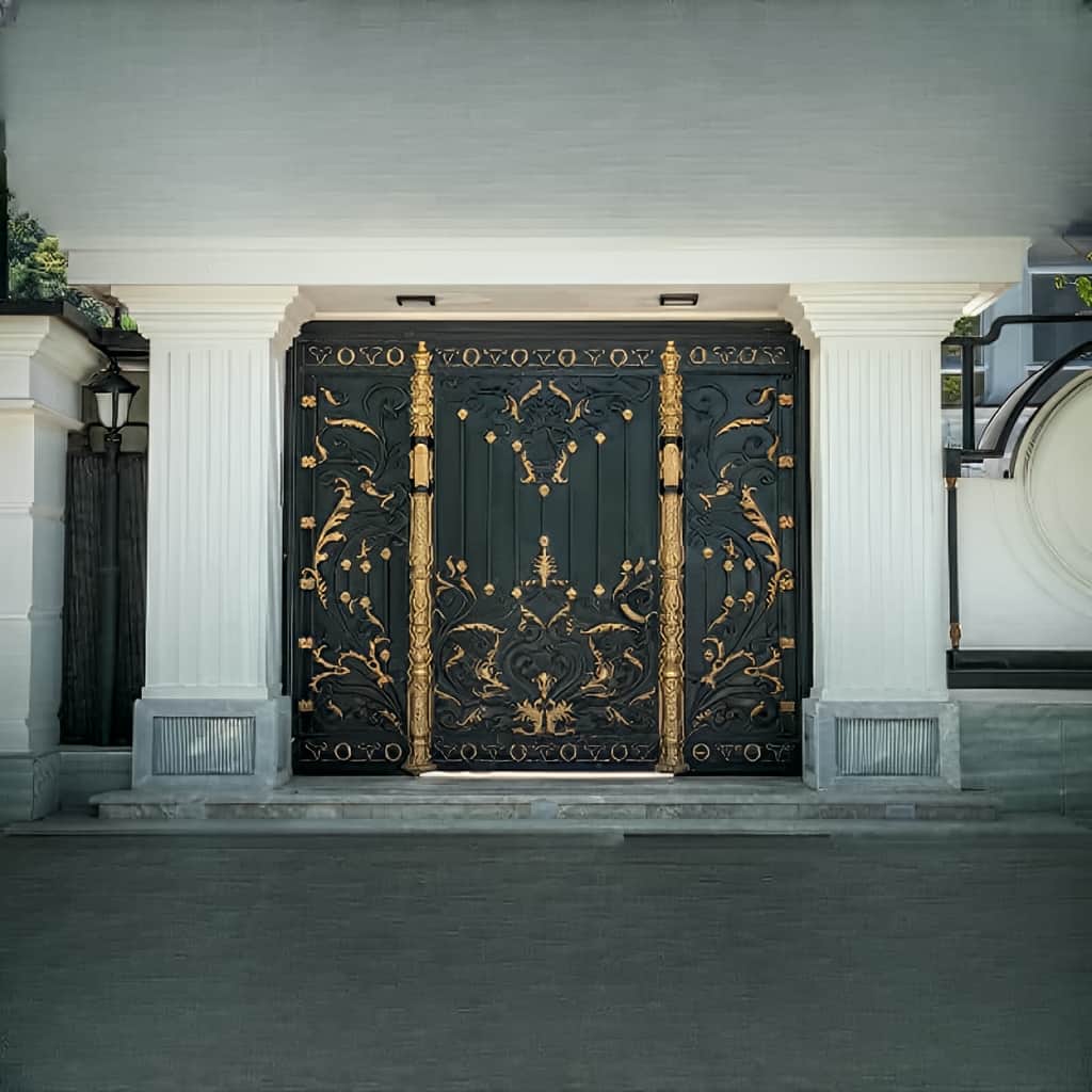 درب حیاط فرفورژه در سقز