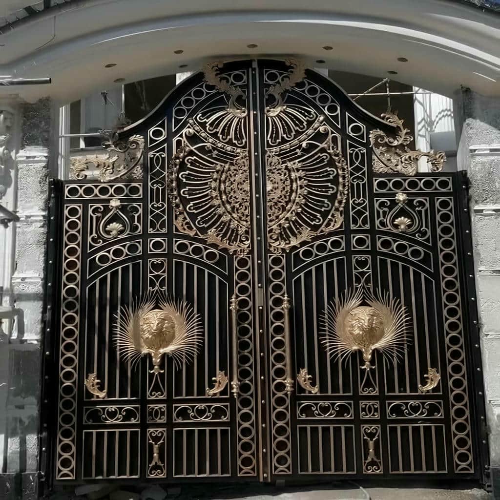 کارخانه درب حیاط فرفورژه لولای مقاوم در شهریار