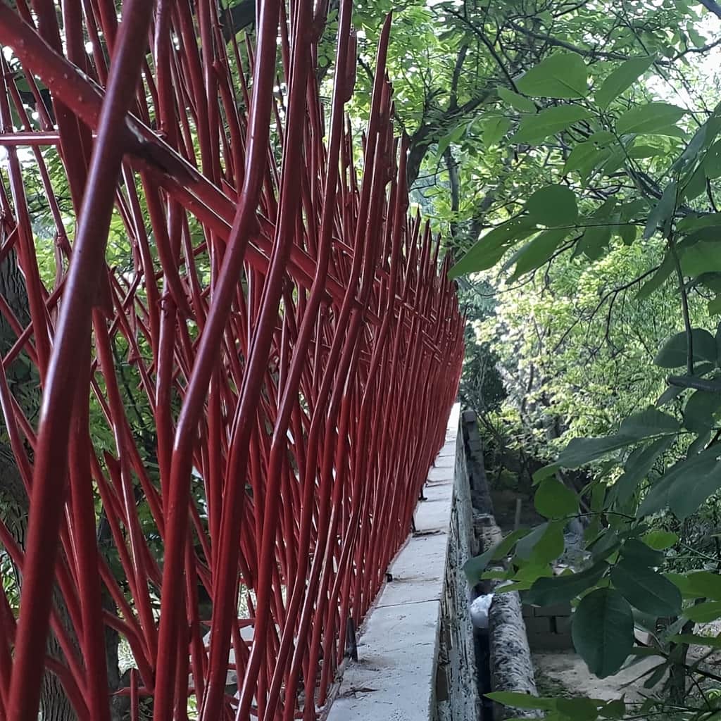 حفاظ سرنیزه ای با رنگ مقاوم سطح فلز
