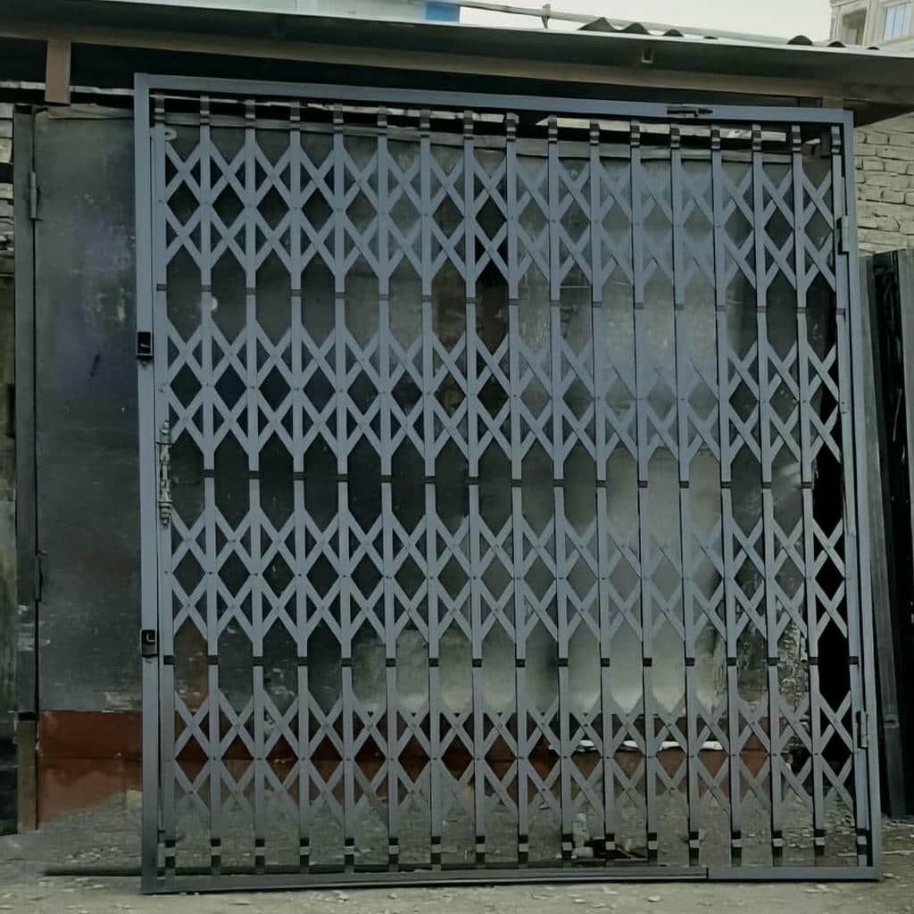 محافظ درب آپارتمان با فریم محکم ورودی
