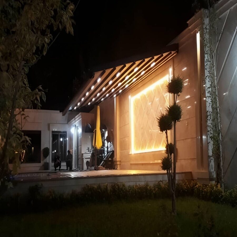 سقف برقی پارکینگ خودرو