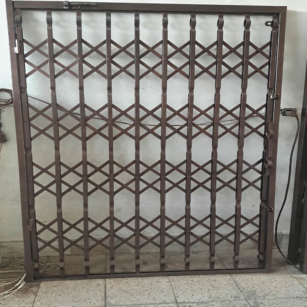 ساخت درب آکاردئونی چهار گل لوزی با پرچ مخفی