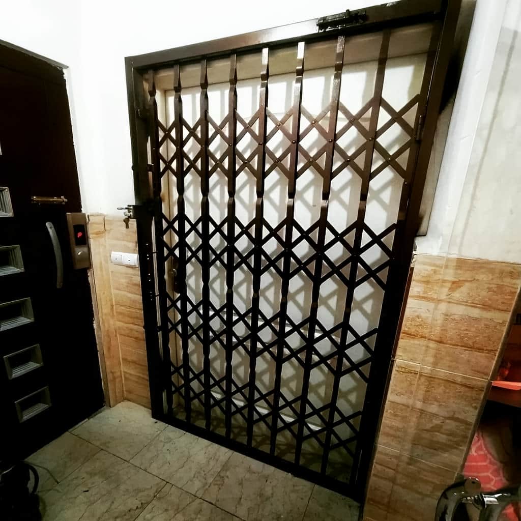 خرید درب آکاردئونی چهار گل لوزی با قفل مطمئن