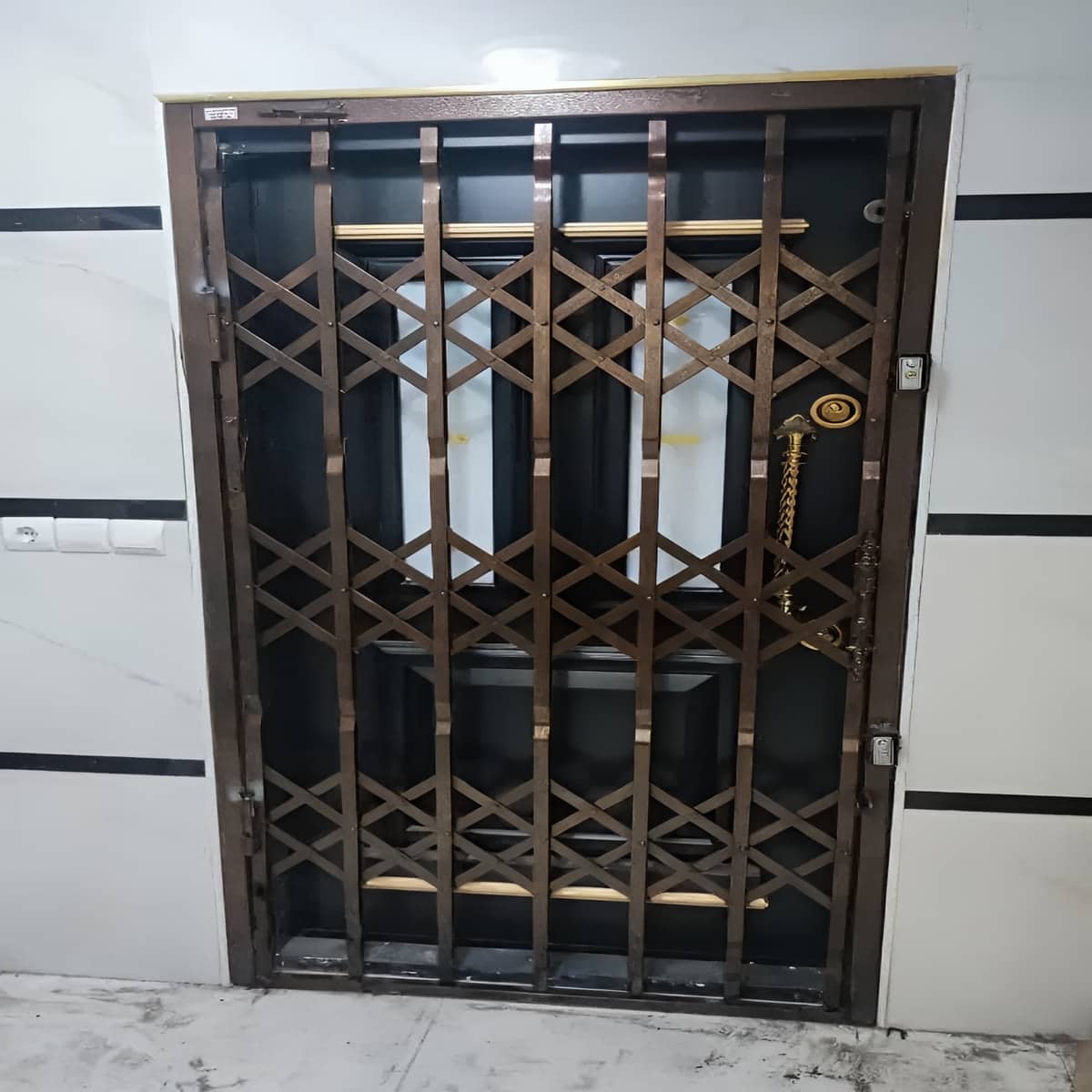 درب آکاردئونی تاشو و تنوع رنگ در طراحی داخلی