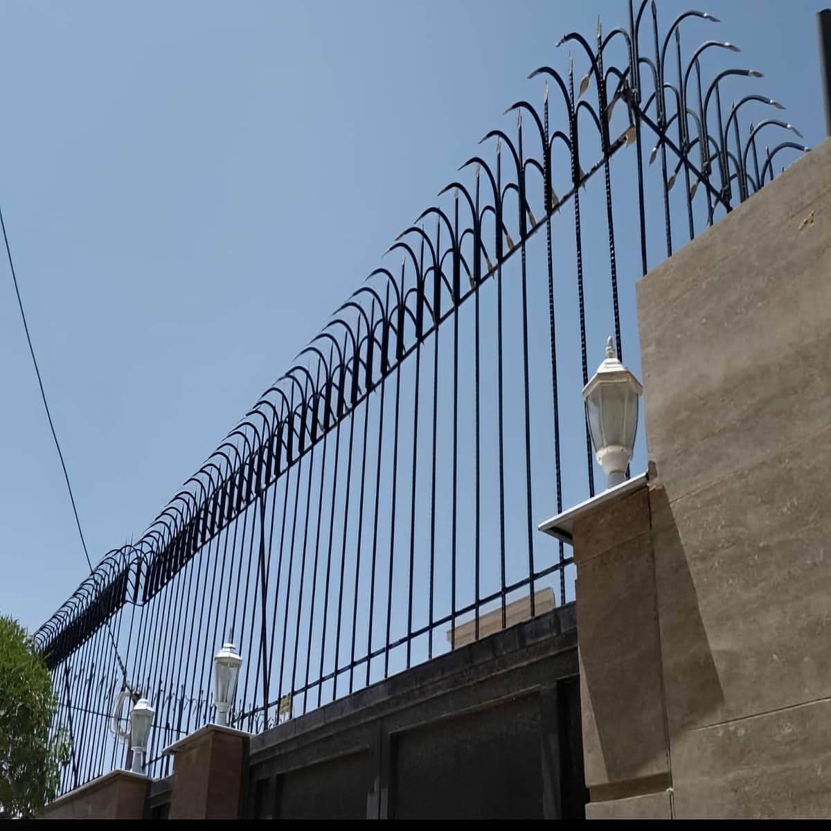 7 طرح حفاظ سرنیزه ای دیوار حیاط