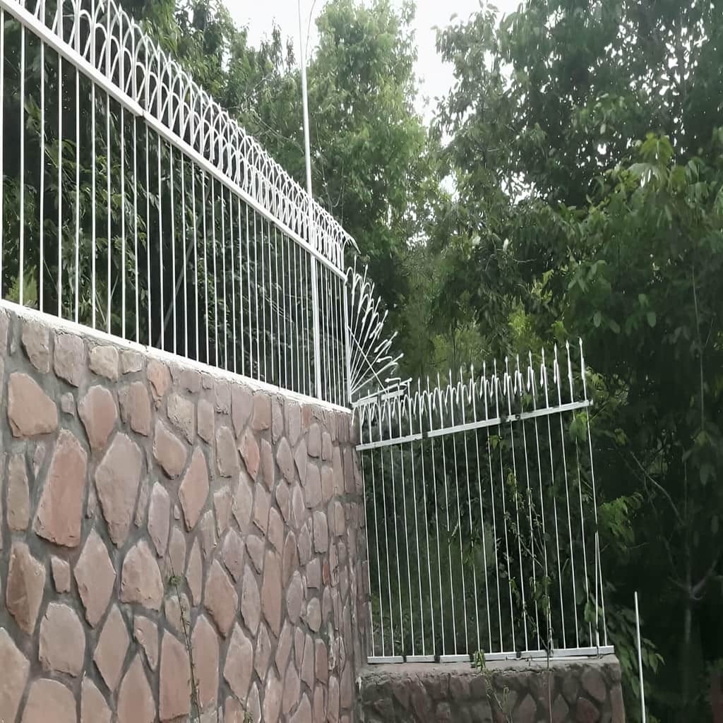 سفارش حفاظ سرنیزه ای دیوار حیاط برای کنترل دسترسی