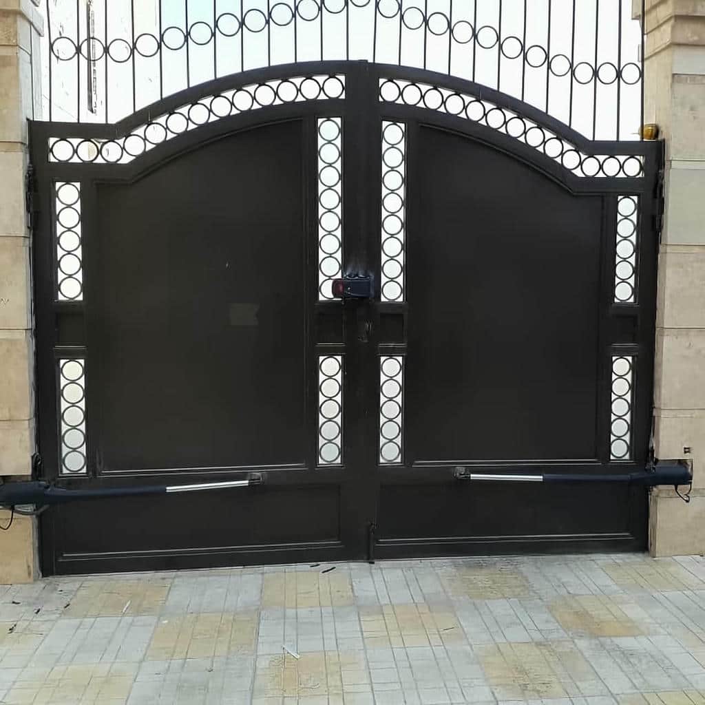 نصب جک درب پارکینگ هیدرولیک صنعتی همراه چشمی
