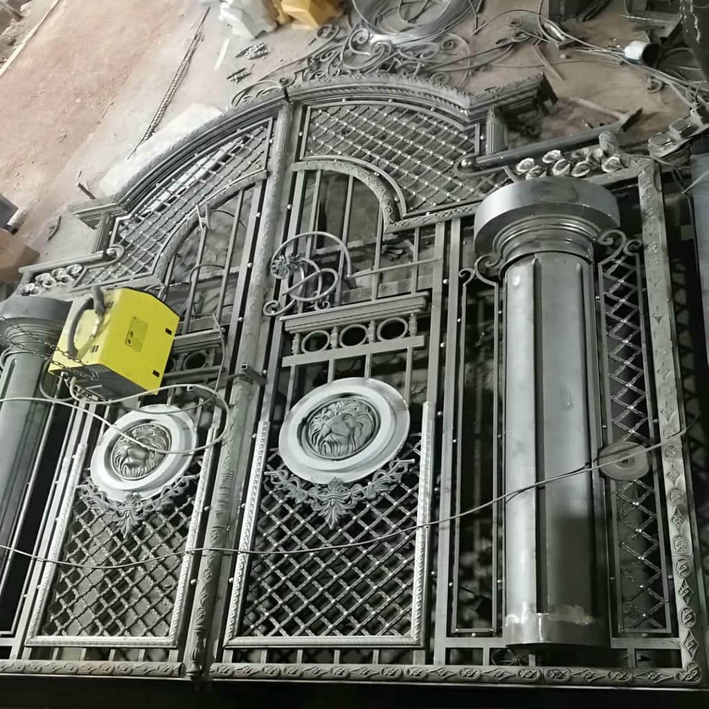 ساخت درب ویلایی مینیمال خطی طرح چوب